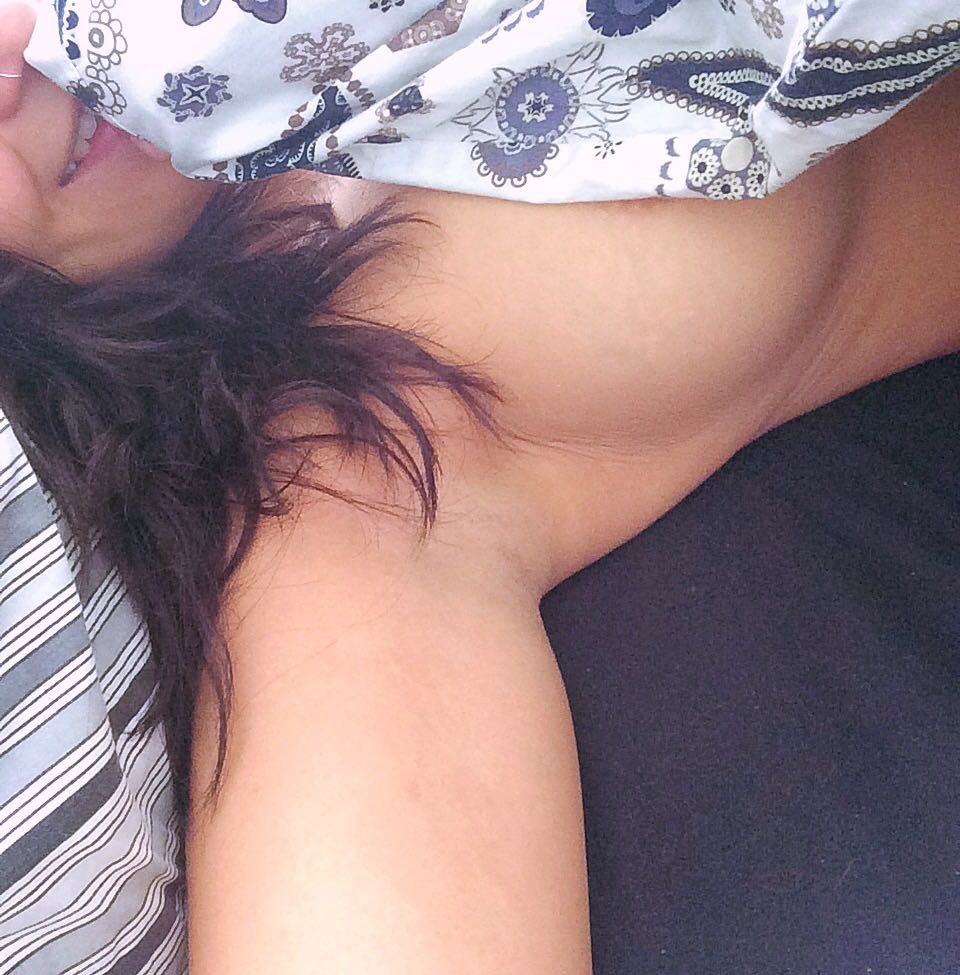 Newkumbiaqueers Hot Brunette Selfies Fuck