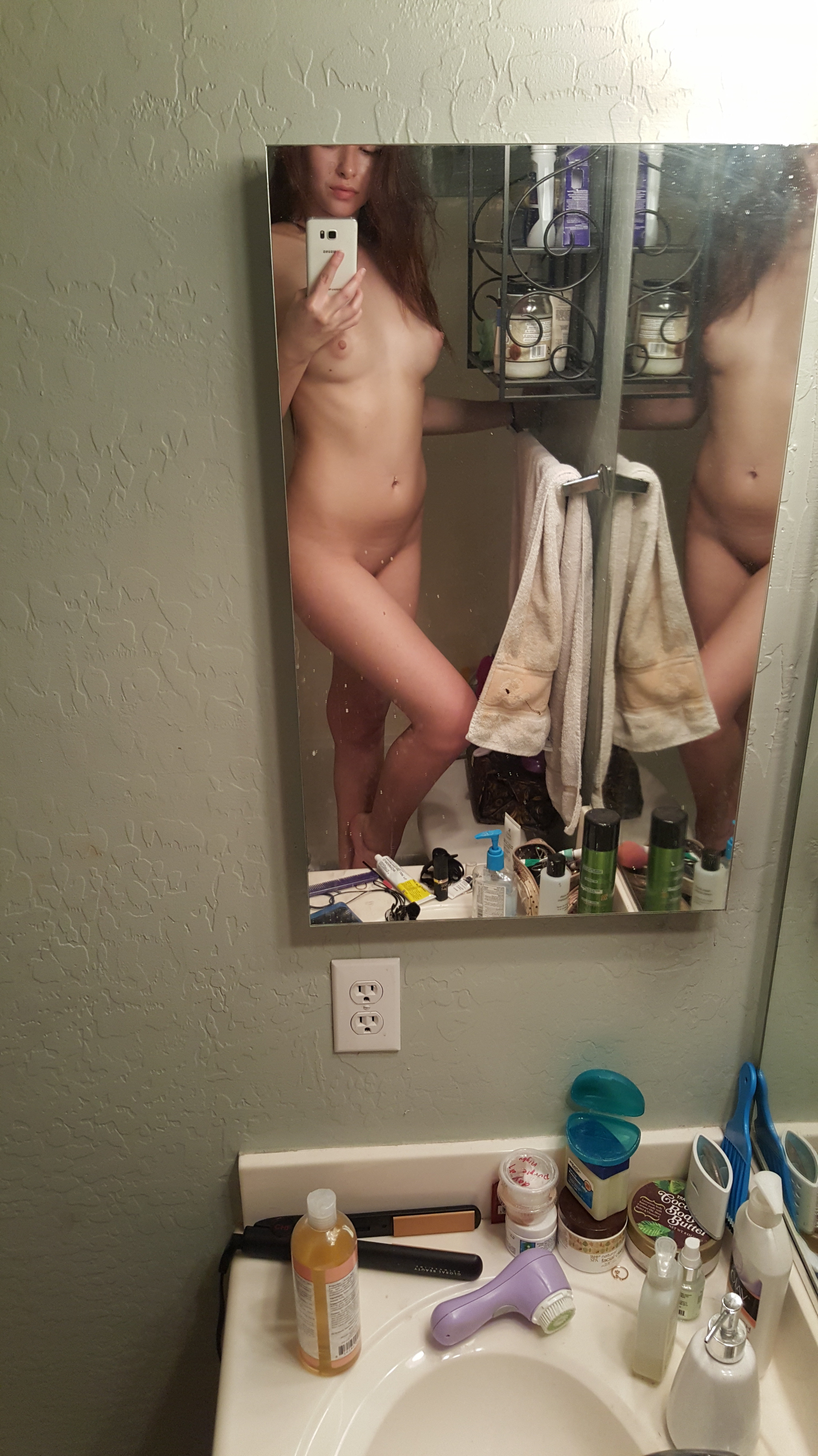 Julie And Her Phat Ass Selfies