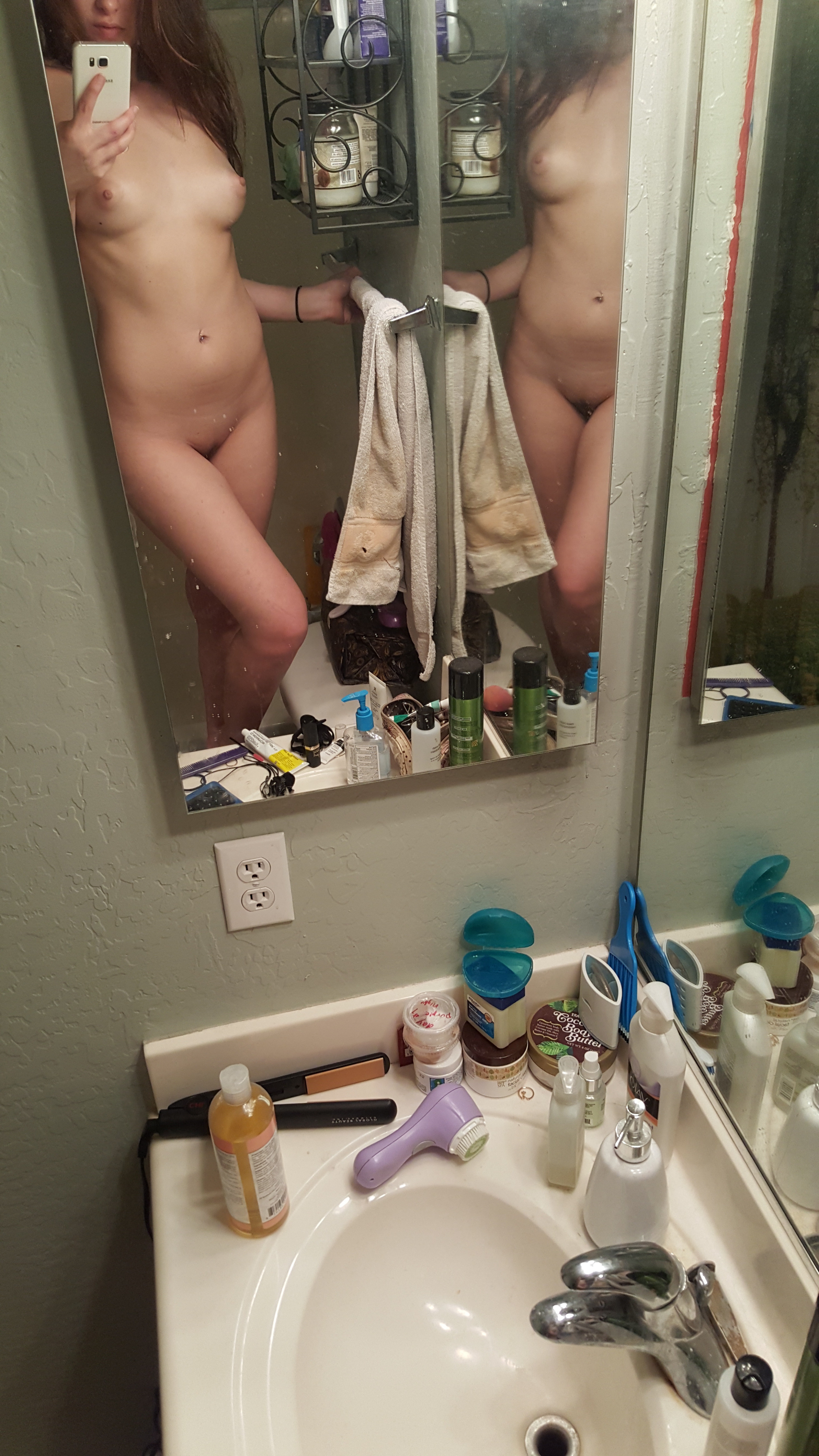 Julie And Her Phat Ass Selfies