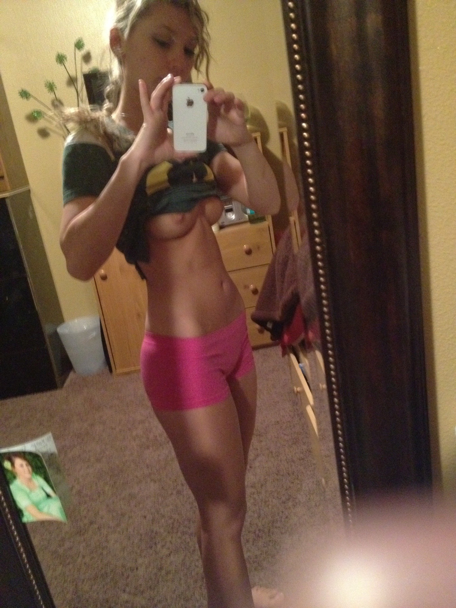 Kaleria Selfie Tanned And Fit