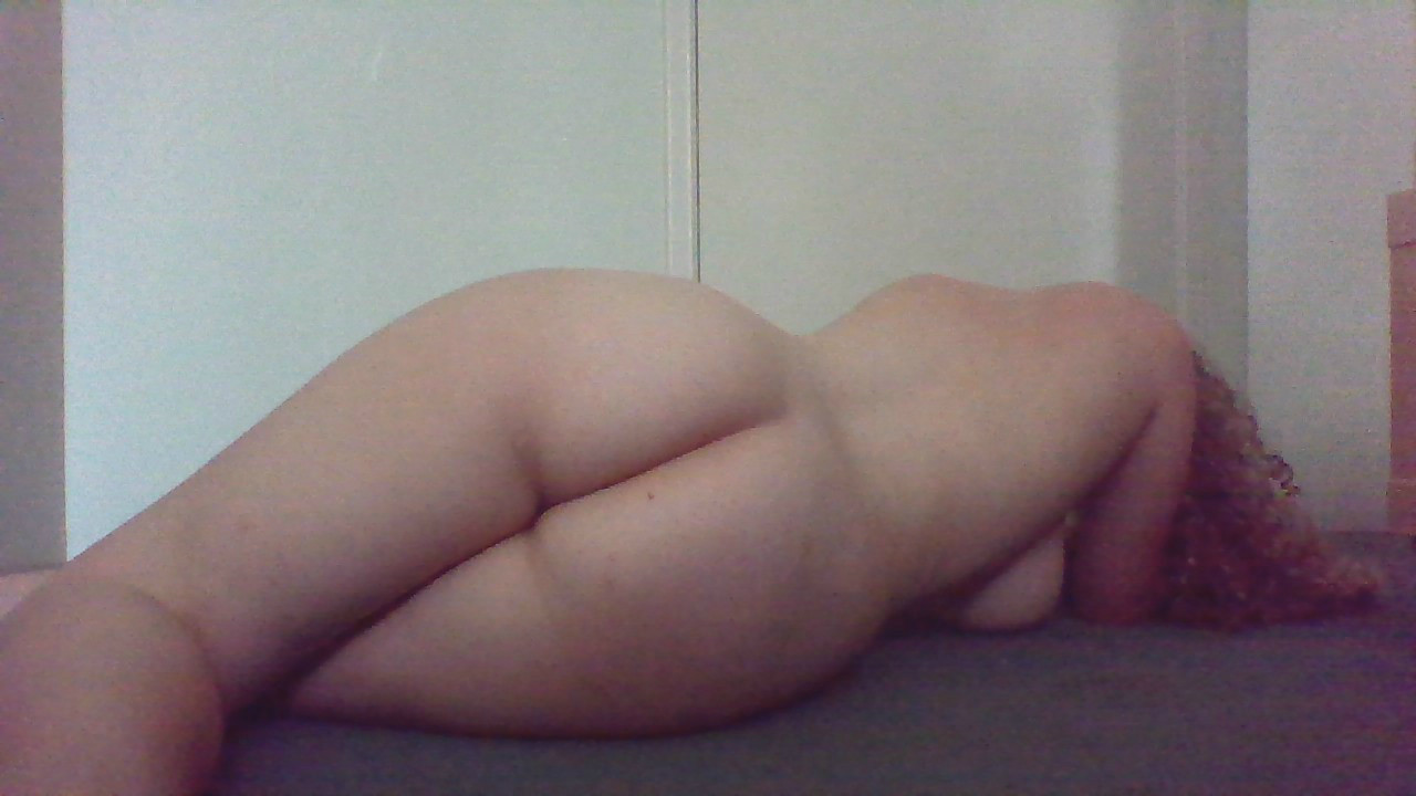 Voluptuous Big Tit Blonde Undresses