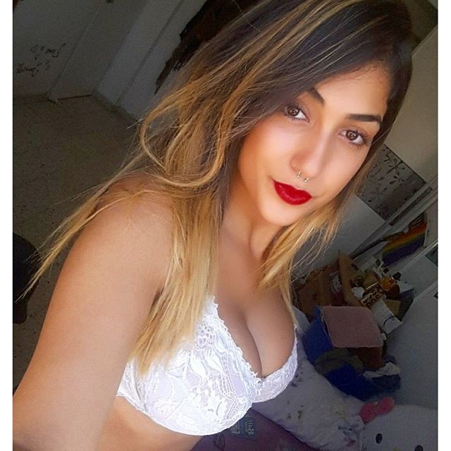 Hot Israeli Soldier With Huge Tits