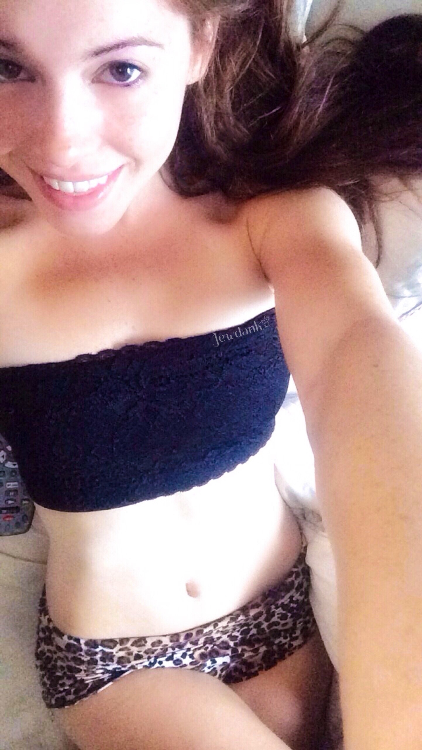 Jewdank Sexy Brunette With Perky Tits And Perfect Ass