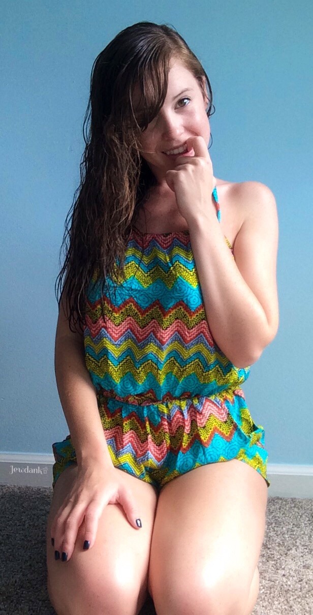 Jewdank Sexy Brunette With Perky Tits And Perfect Ass