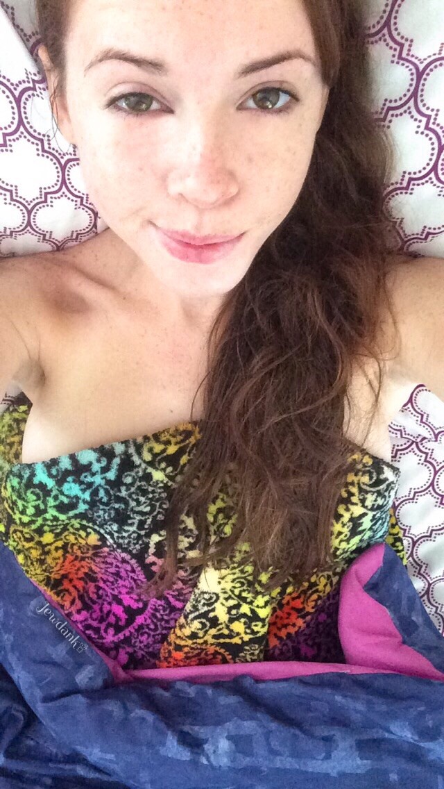 Jewdank Sexy Brunette With Perky Tits And Perfect Ass