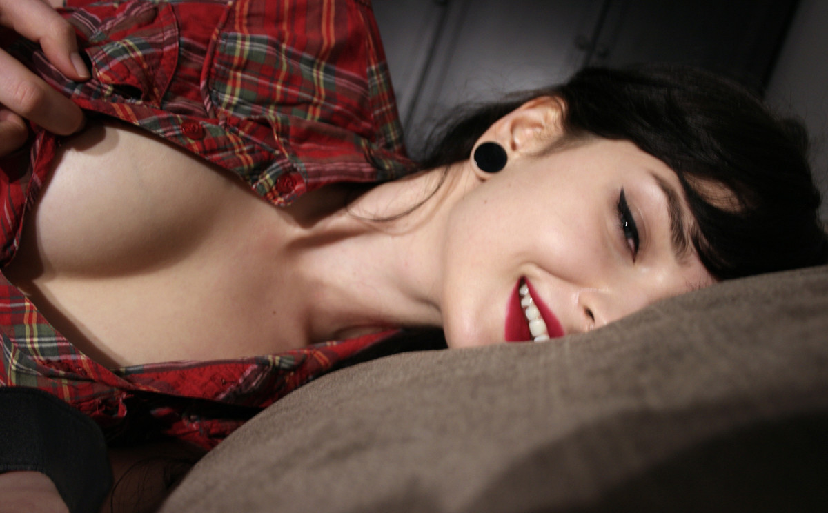 BLVCKDOZEN Sexy Brunette Naked