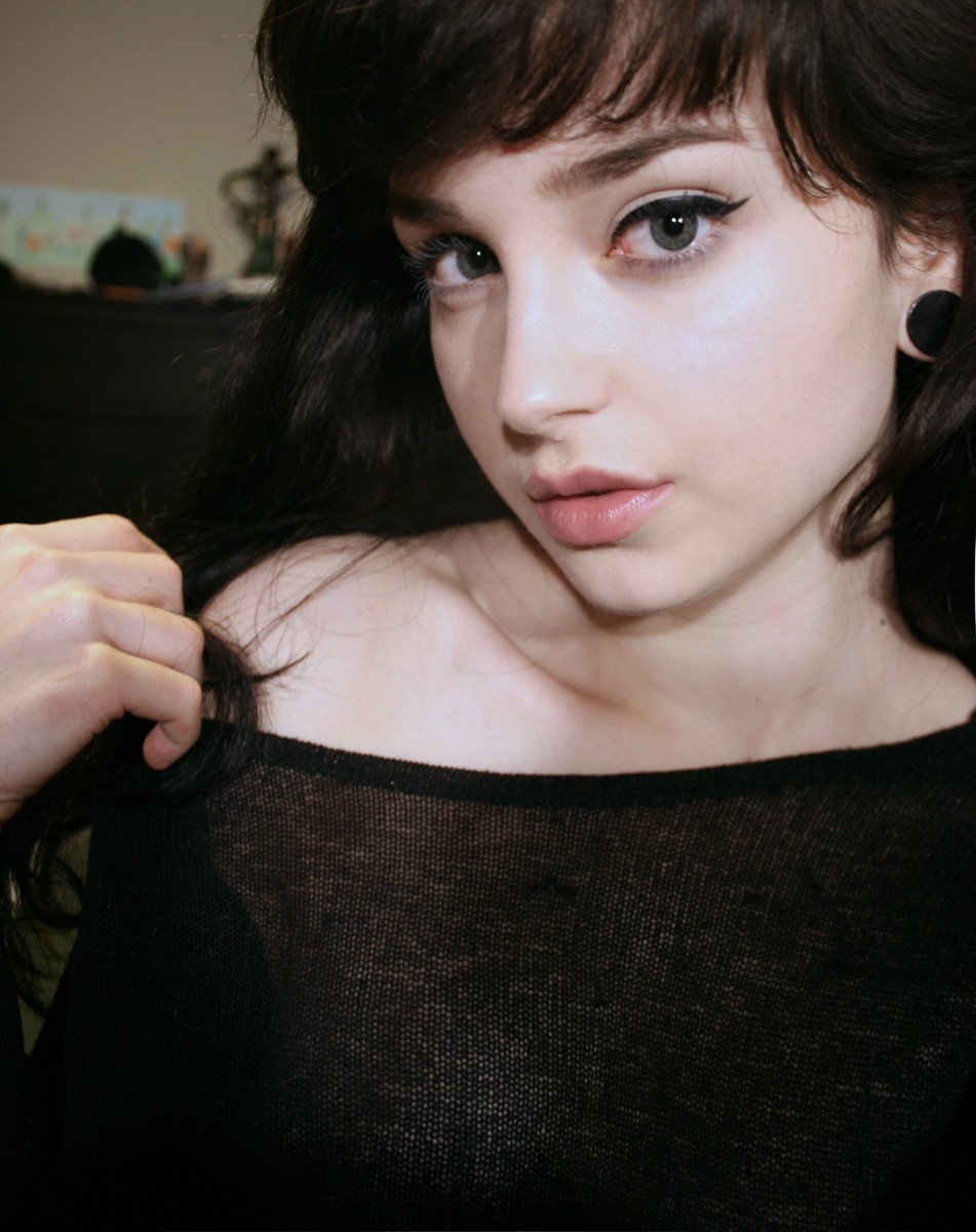 BLVCKDOZEN Sexy Brunette Naked