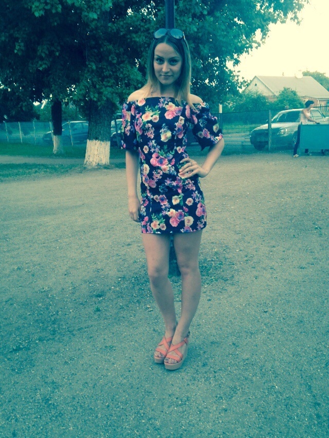 Selfie Stick Russian Hottie