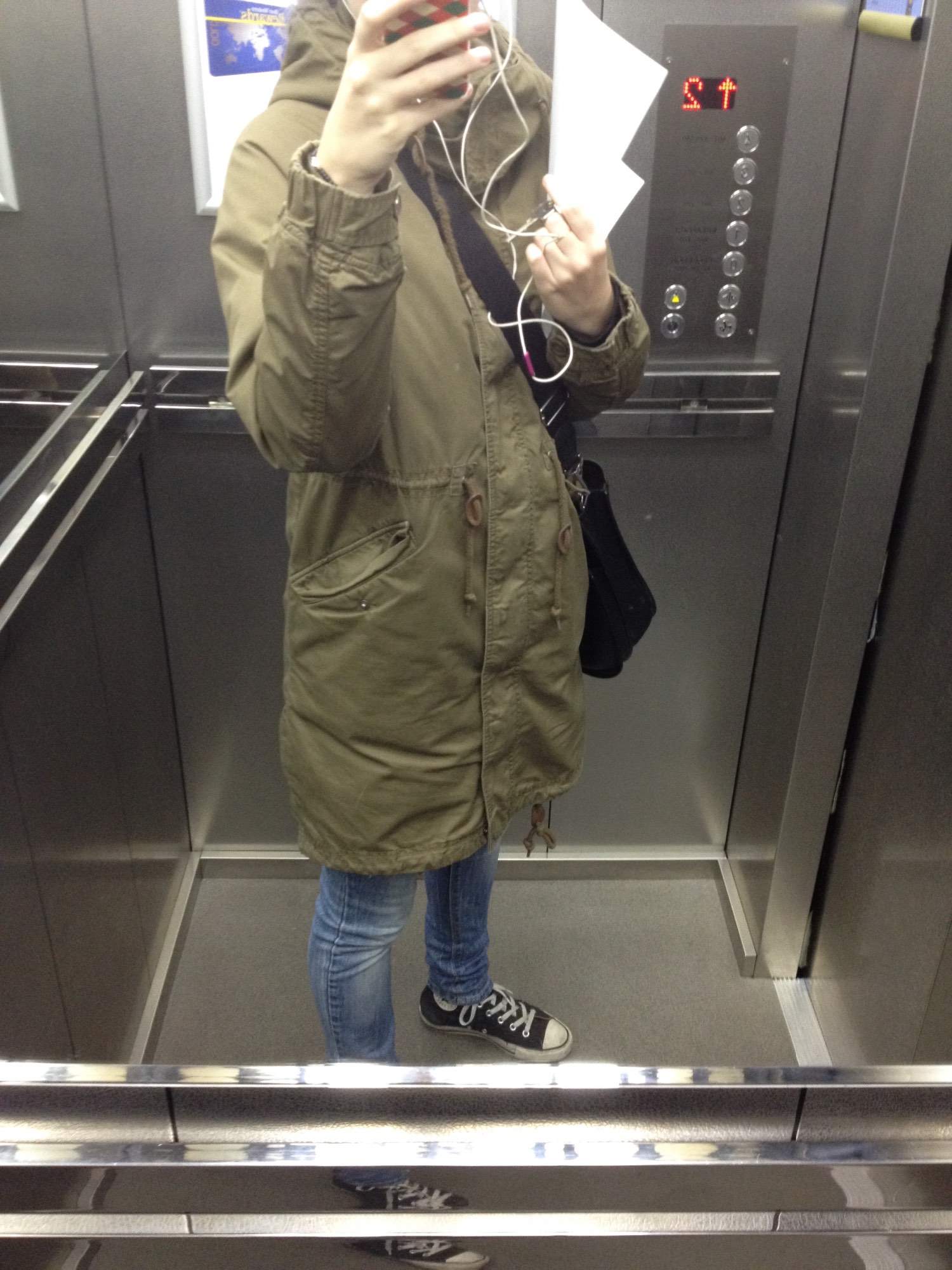 Selfie Swedish Blonde Loves Converse