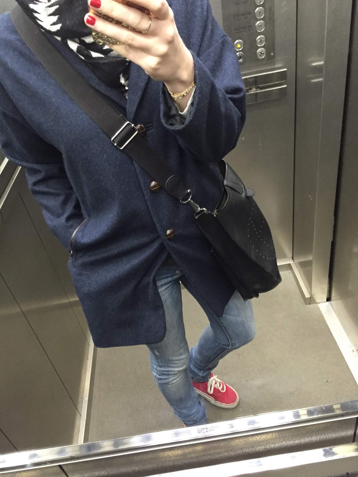 Selfie Swedish Blonde Loves Converse