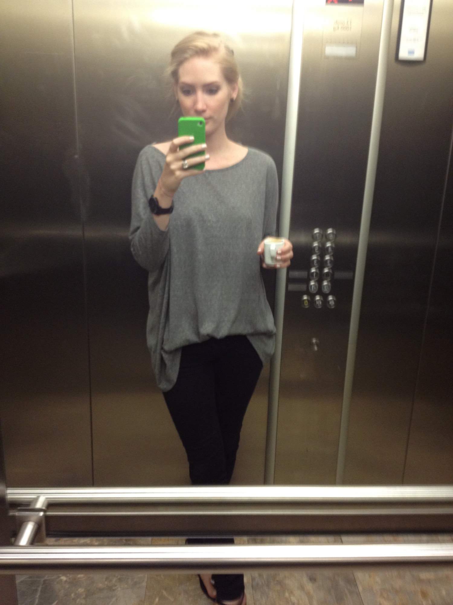 Selfie Swedish Blonde Loves Converse