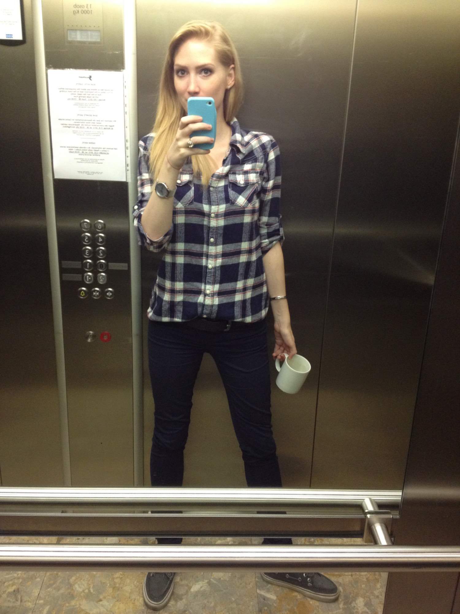 Selfie Swedish Blonde Loves Converse