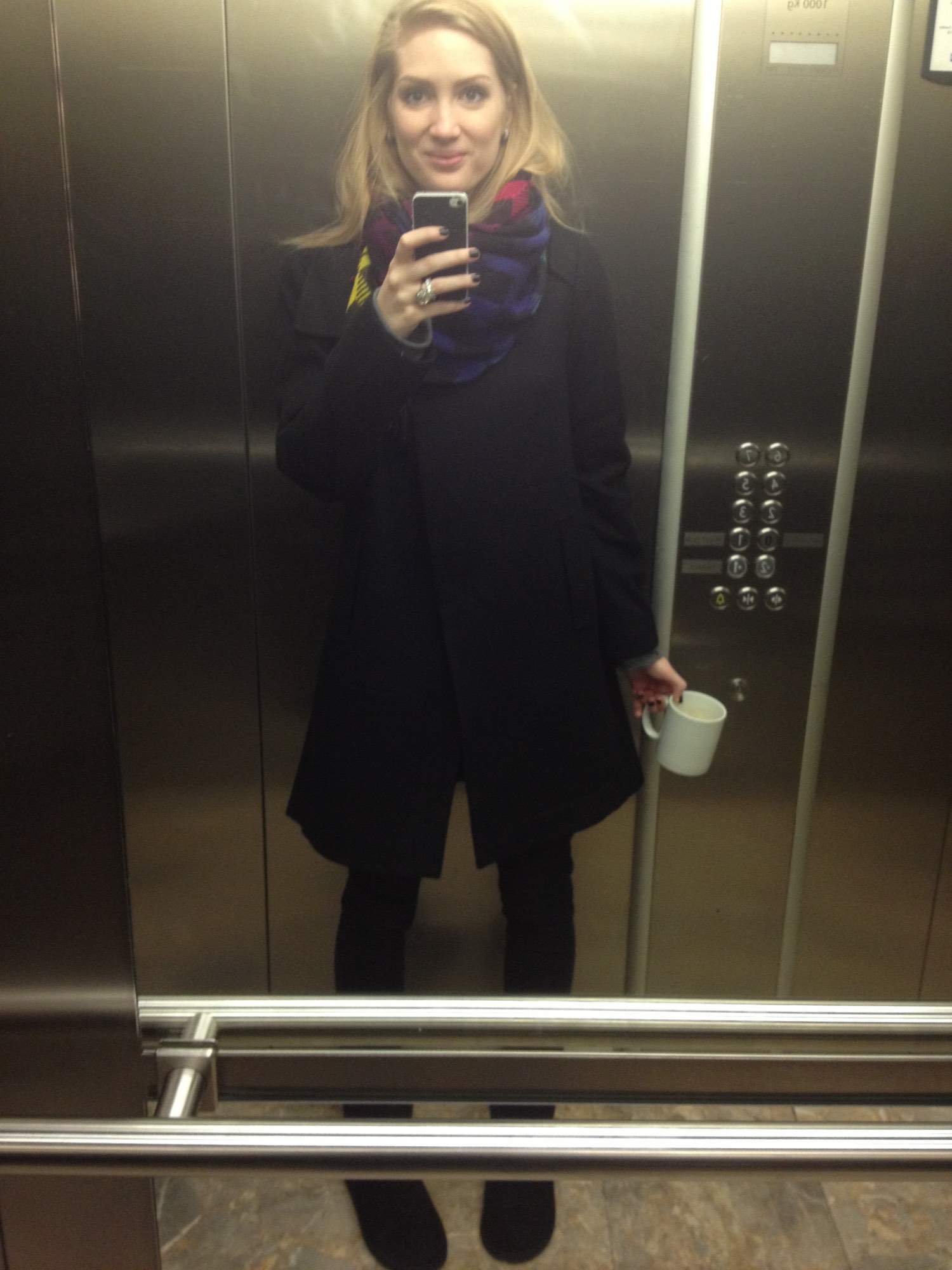 Selfie Swedish Blonde Loves Converse