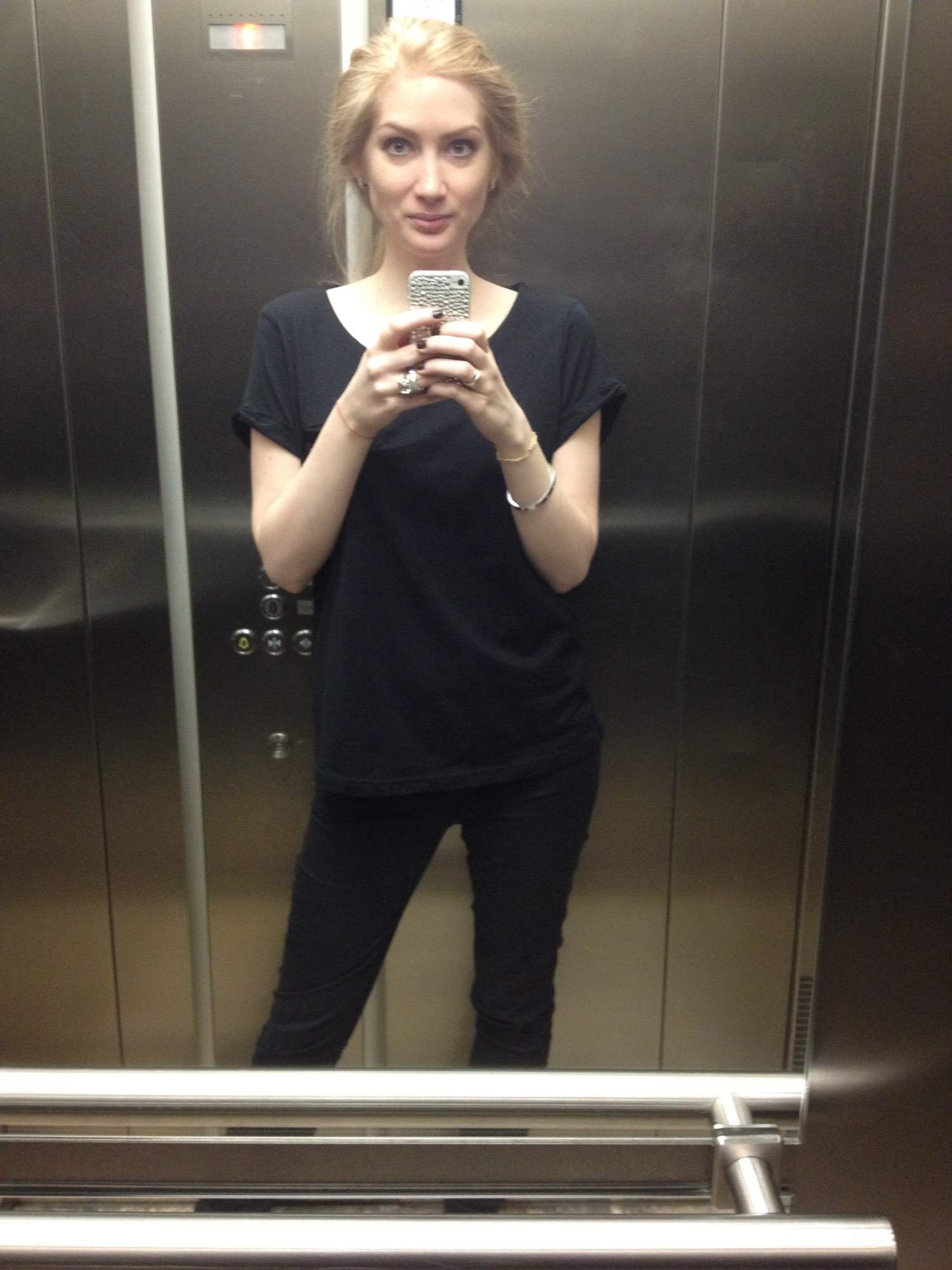 Selfie Swedish Blonde Loves Converse