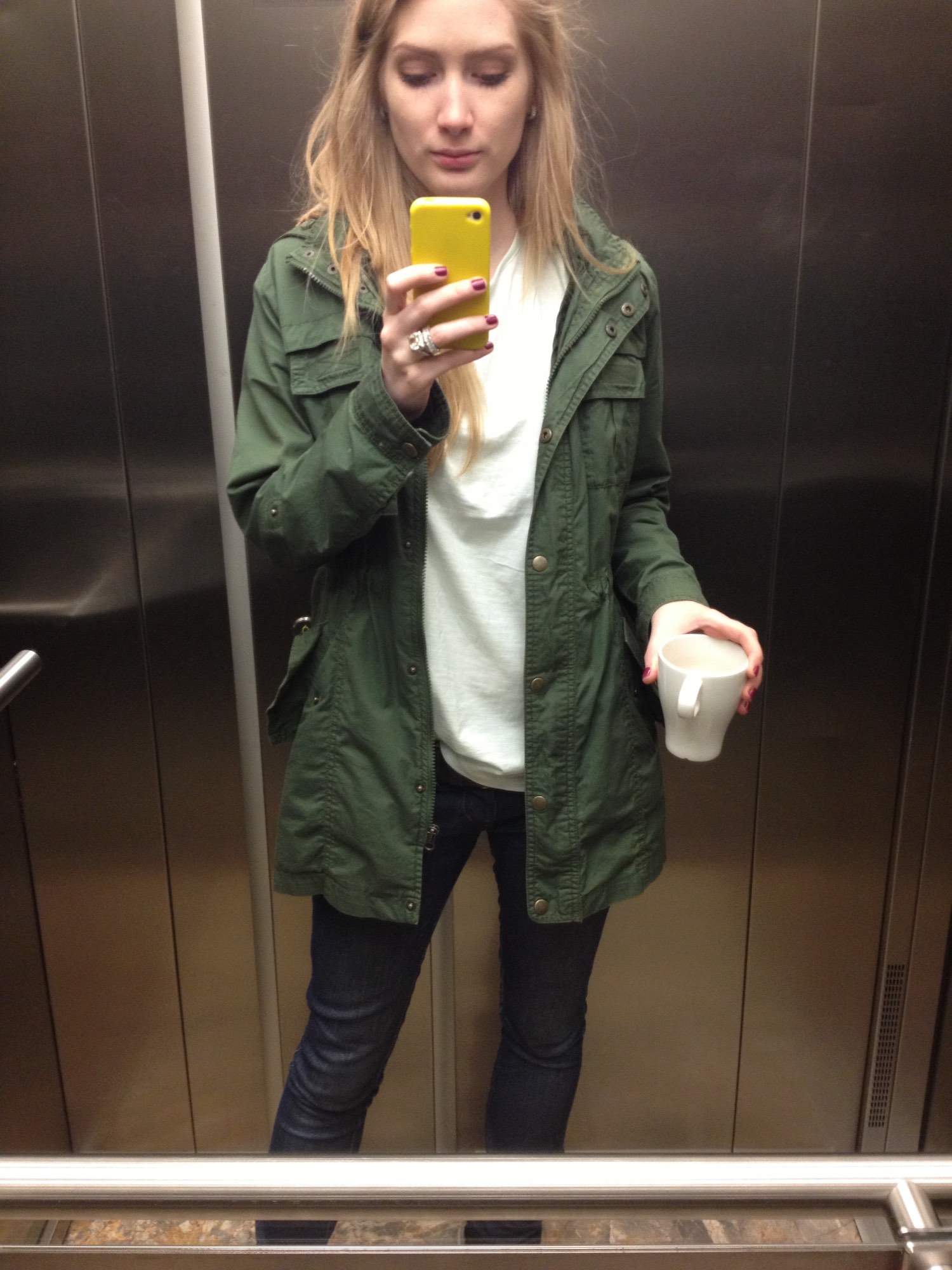 Selfie Swedish Blonde Loves Converse