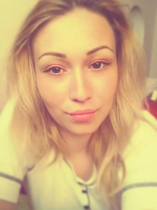 Wet Pussy and Round Delicious Rump