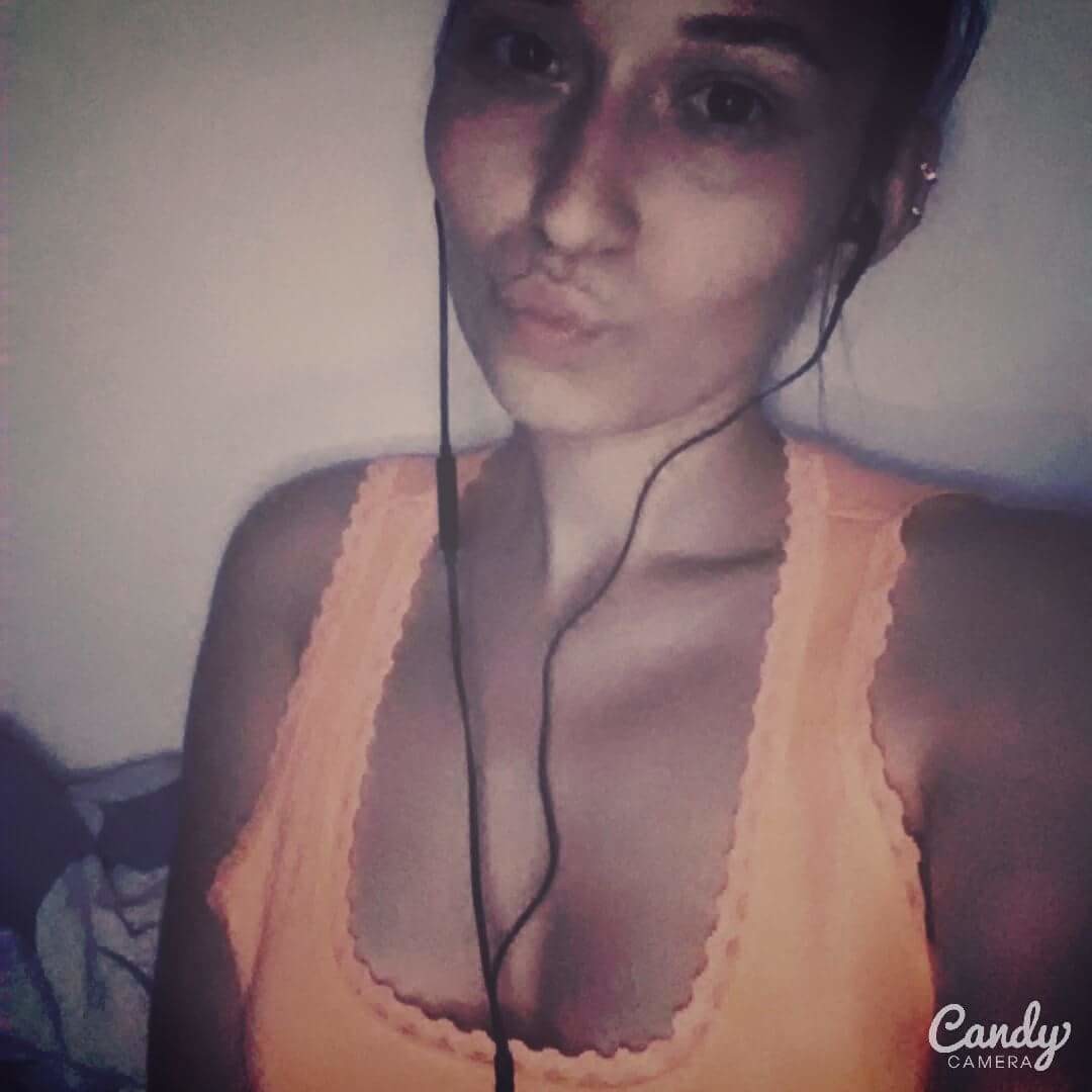 Wet Pussy and Round Delicious Rump