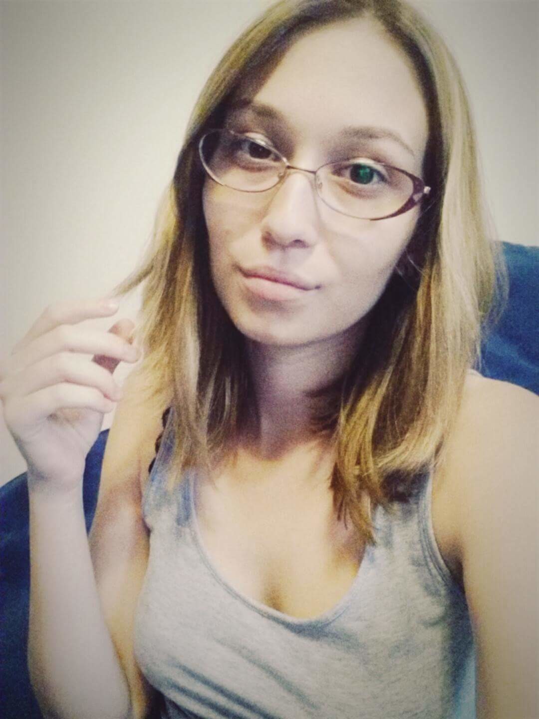 Wet Pussy and Round Delicious Rump