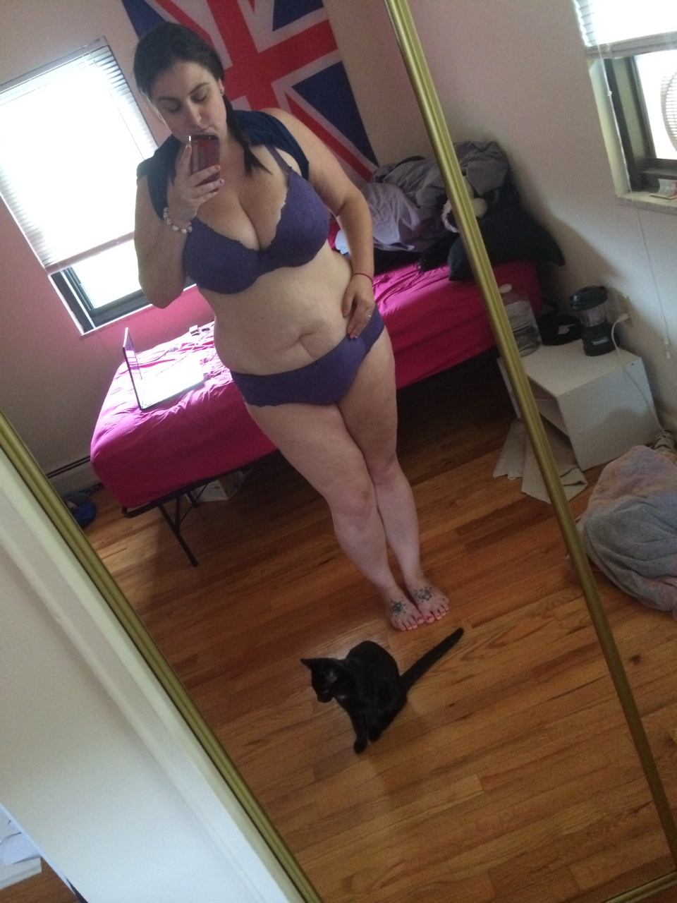 Big Breasted British Selfie Babe