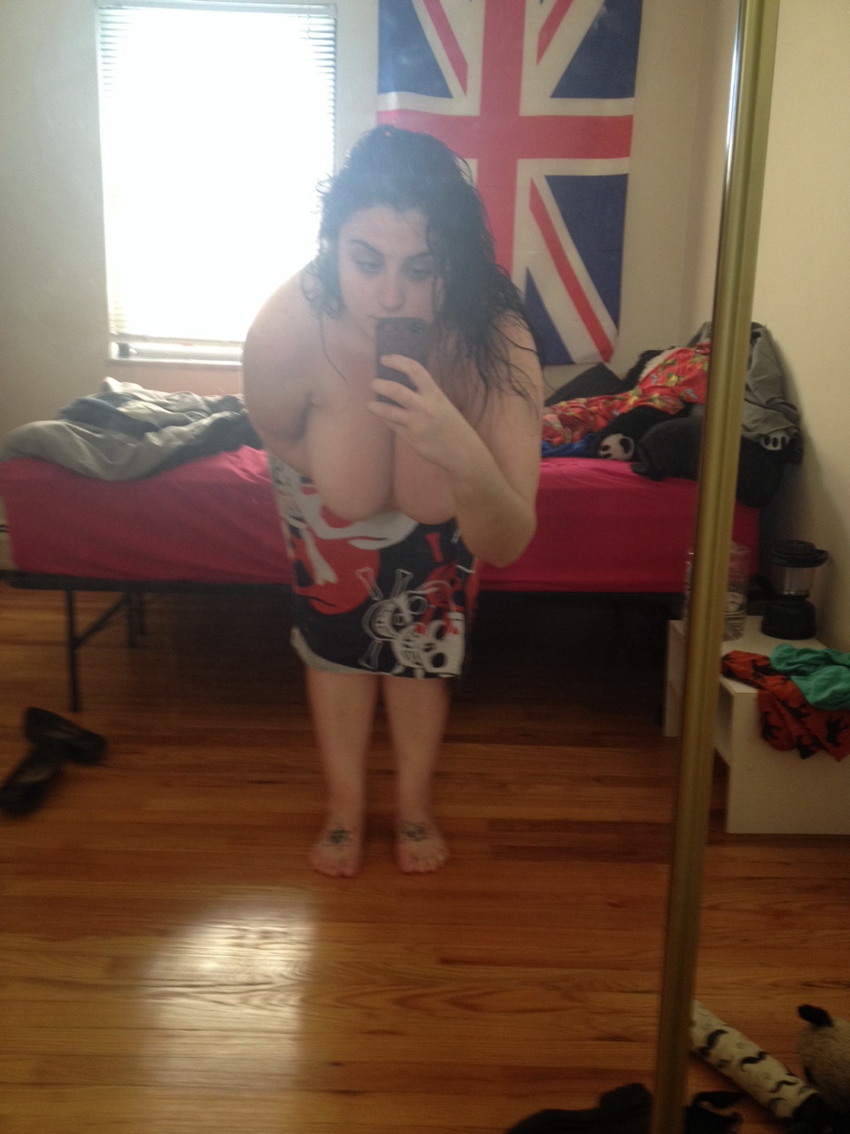 Big Breasted British Selfie Babe