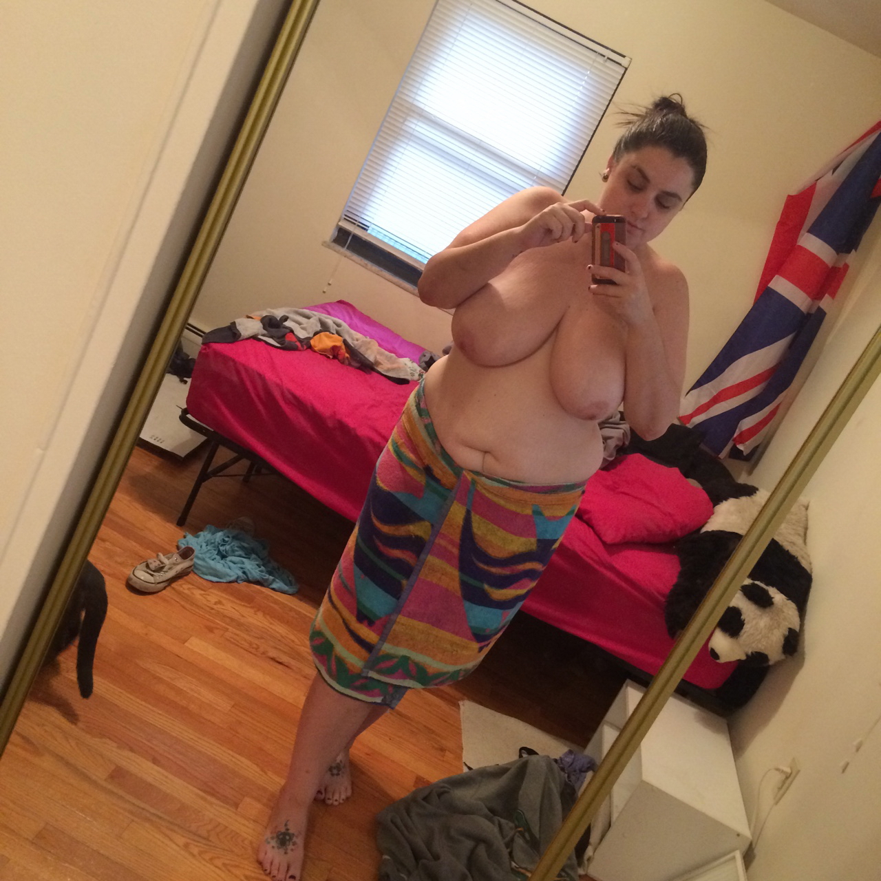 Big Breasted British Selfie Babe