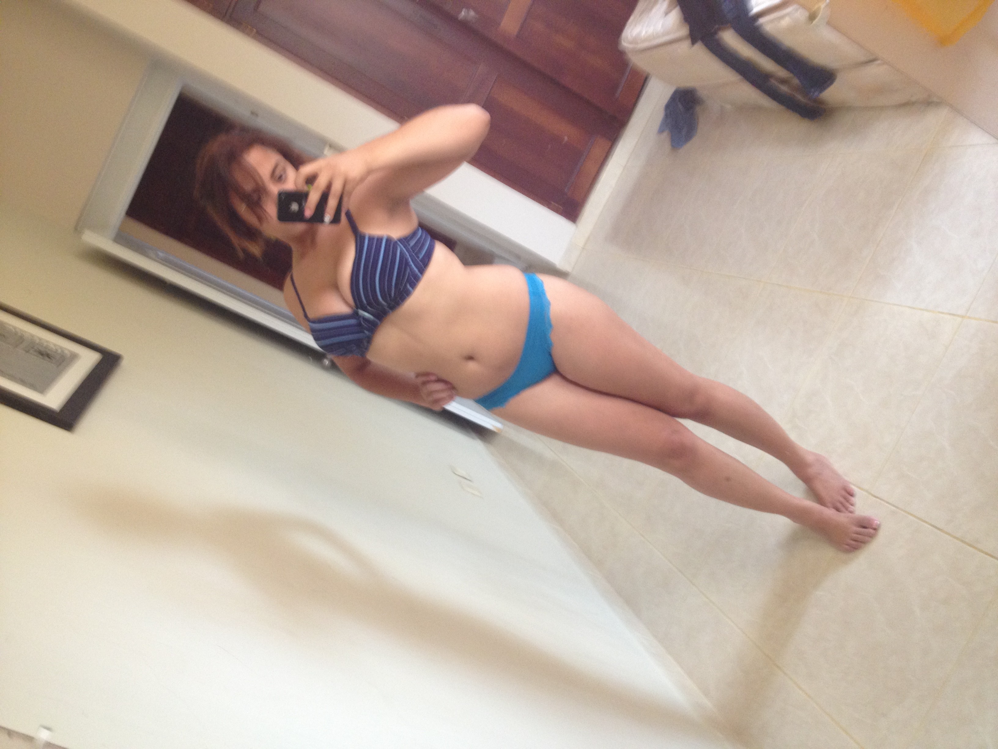 Perky Tit Latina Sexy Selfies