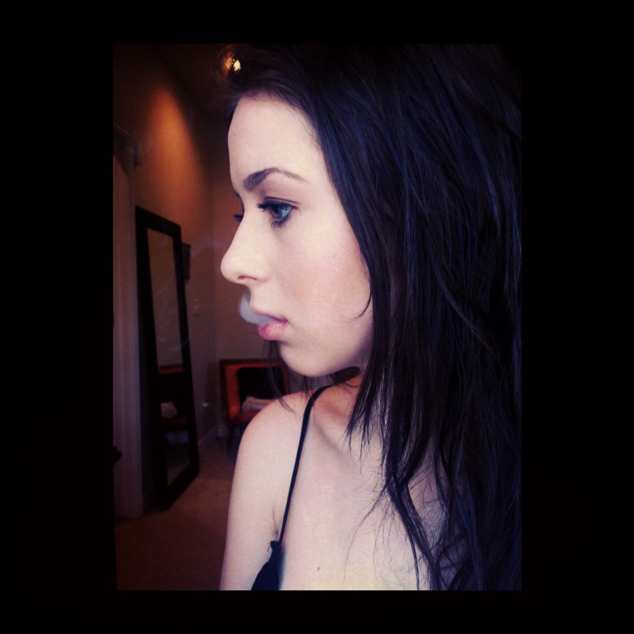 Mama Mia Brunette Selfie Swagger