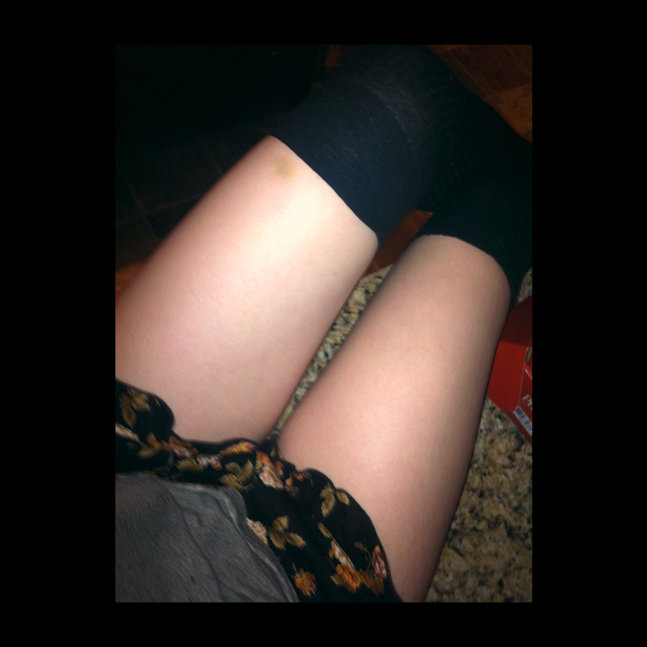 Mama Mia Brunette Selfie Swagger