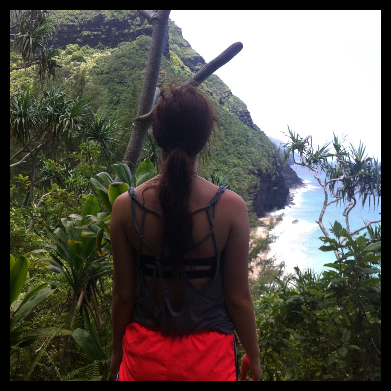 Mama Mia Brunette Selfie Swagger