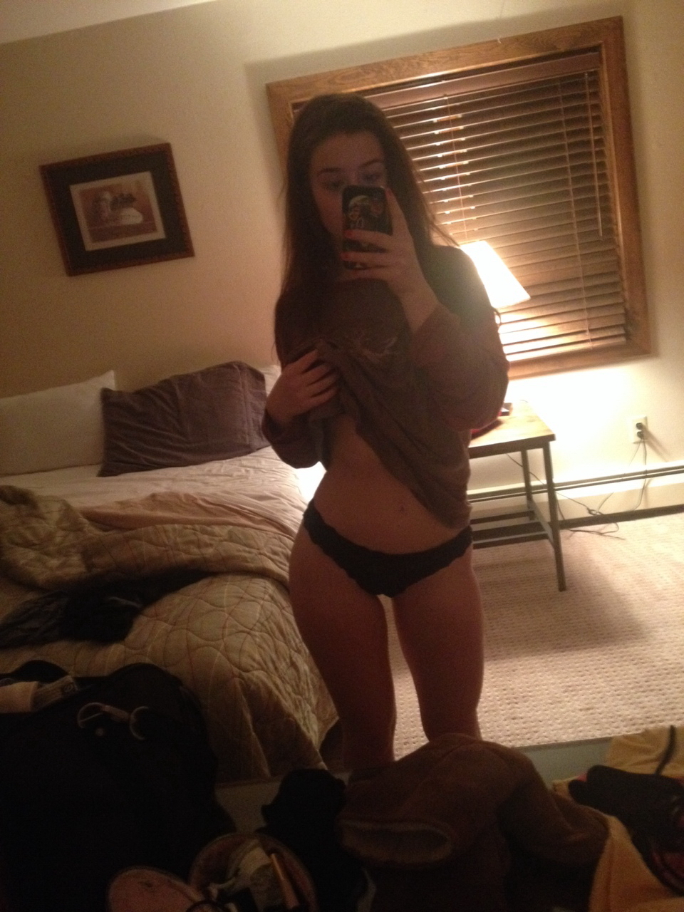 Mama Mia Brunette Selfie Swagger