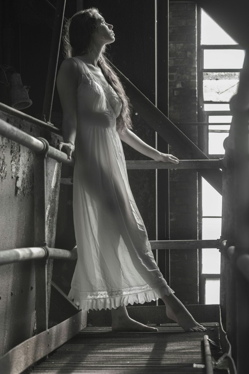 Likes To Feel Pain Redhead