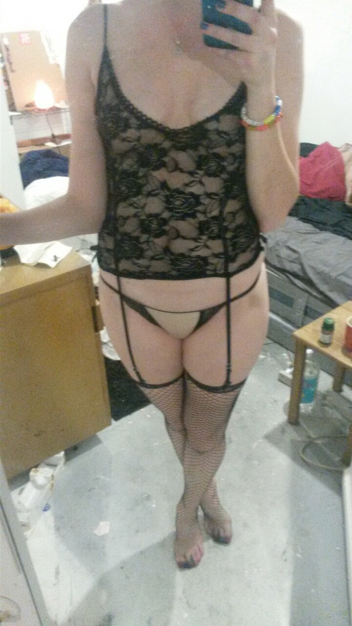 Likes To Feel Pain Redhead