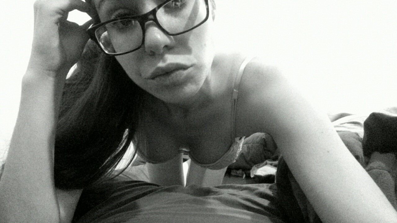 Likes To Feel Pain Redhead