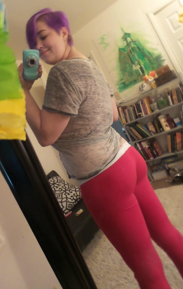 Natural Redhead Busty Hairy Selfies