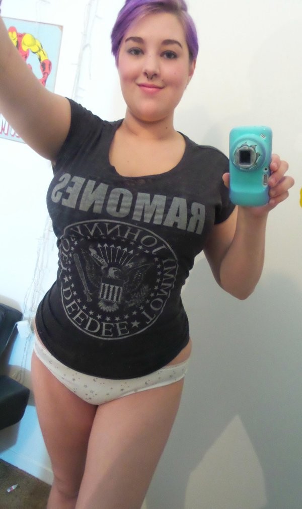 Natural Redhead Busty Hairy Selfies