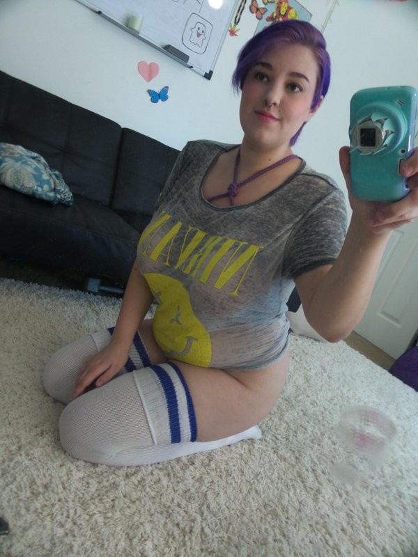 Natural Redhead Busty Hairy Selfies