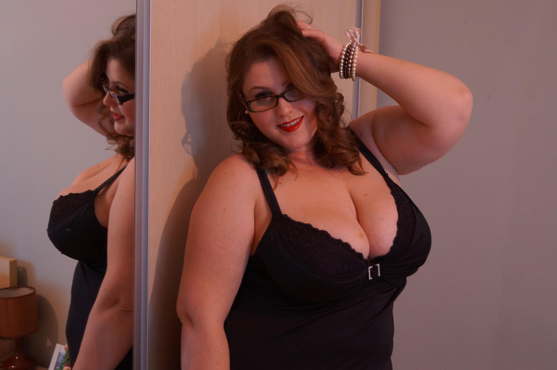 Huge Tits Girl Wearing Sexy Glasses