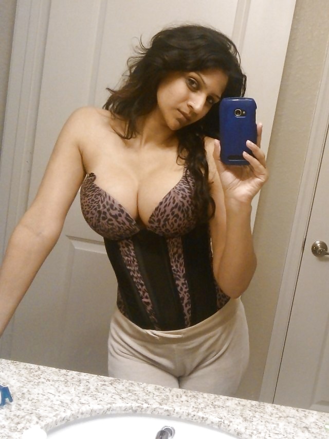 Gorgeous Indian gets Silicone