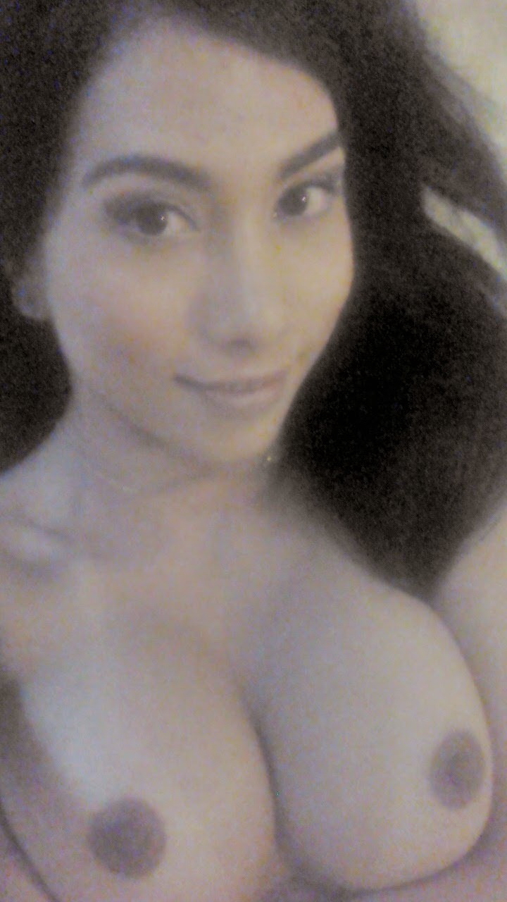 Sexy N Fit Latina Selfies