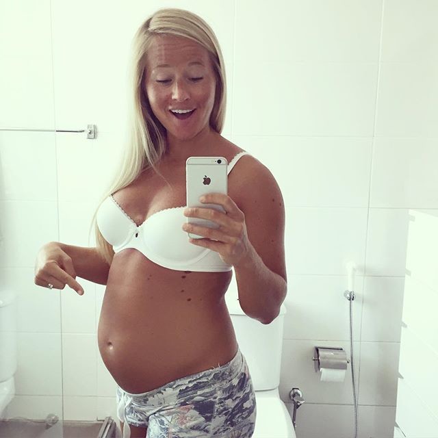 Fit Blonde Scandanavian Preggo