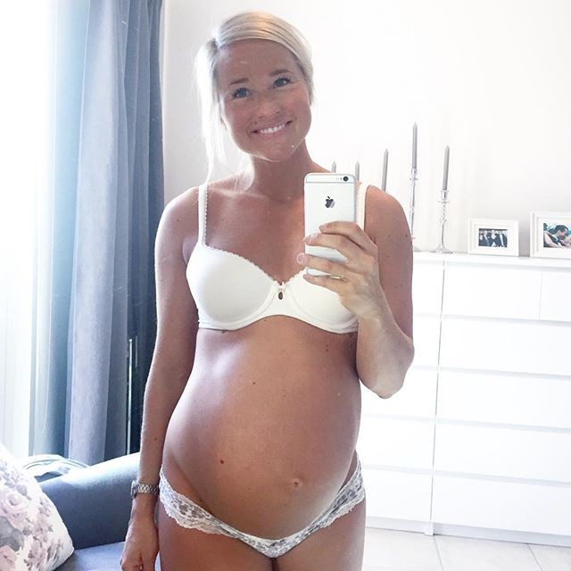 Fit Blonde Scandanavian Preggo