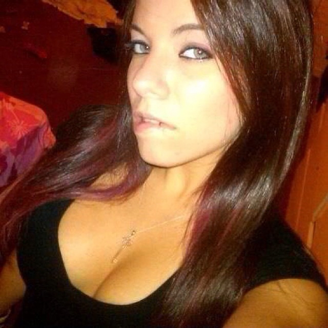 Tight Bod Weed Loving Cutie Lez