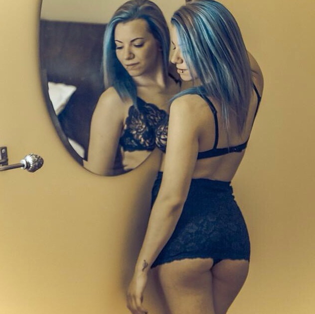 Tight Bod Weed Loving Cutie Lez