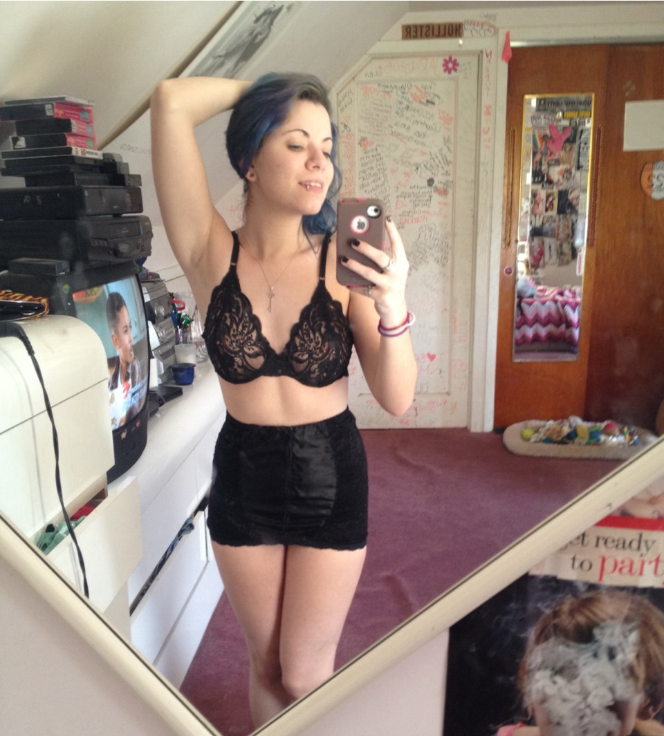 Tight Bod Weed Loving Cutie Lez