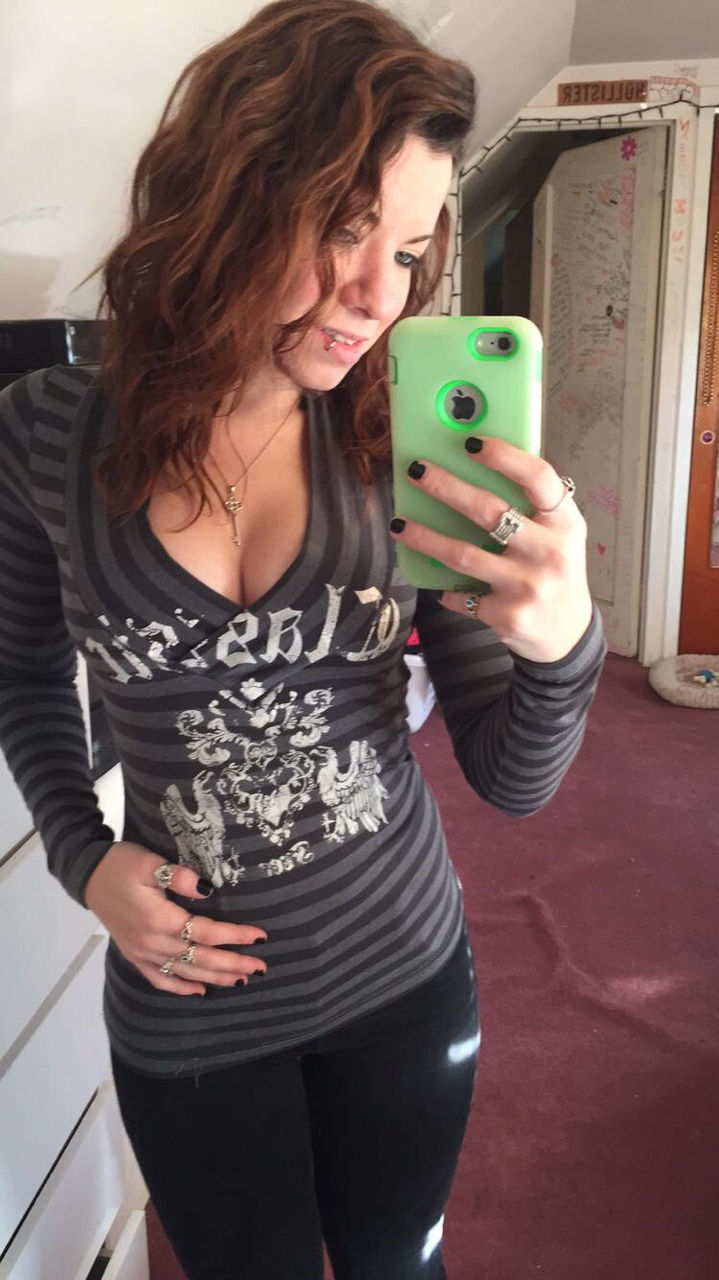 Tight Bod Weed Loving Cutie Lez