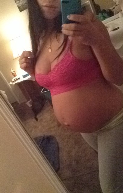 Hairy Pregnant Gaping Brunette Babe