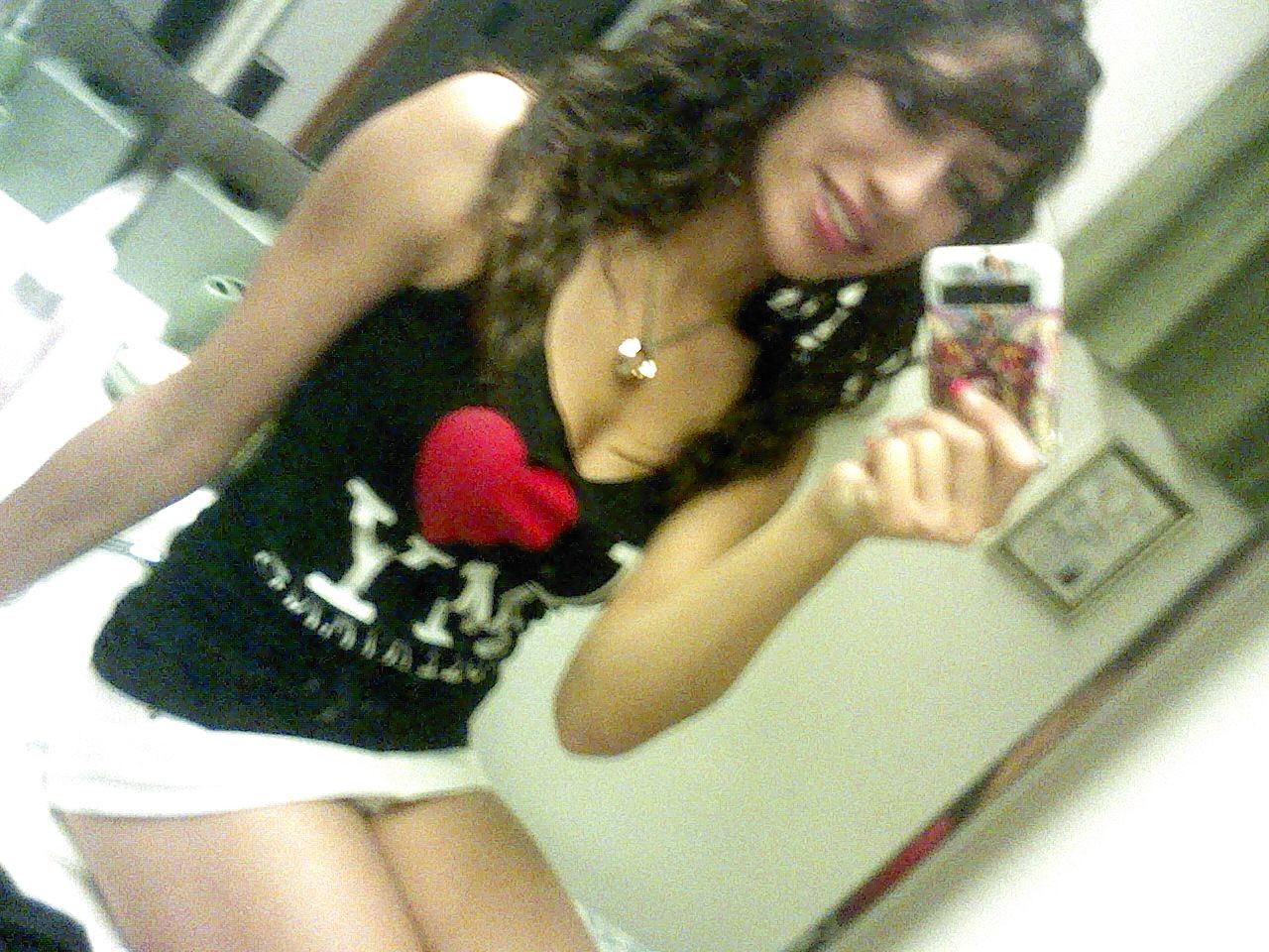 Hairy Pregnant Gaping Brunette Babe