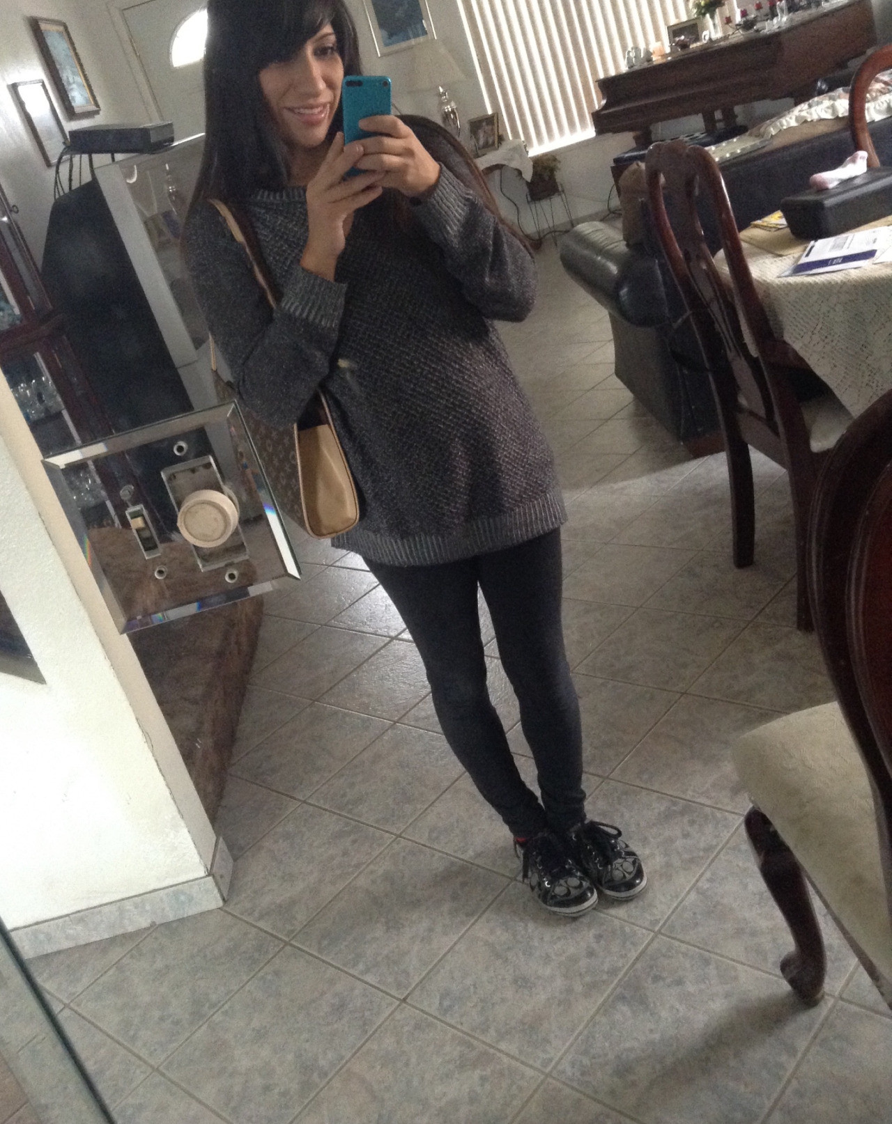 Hairy Pregnant Gaping Brunette Babe