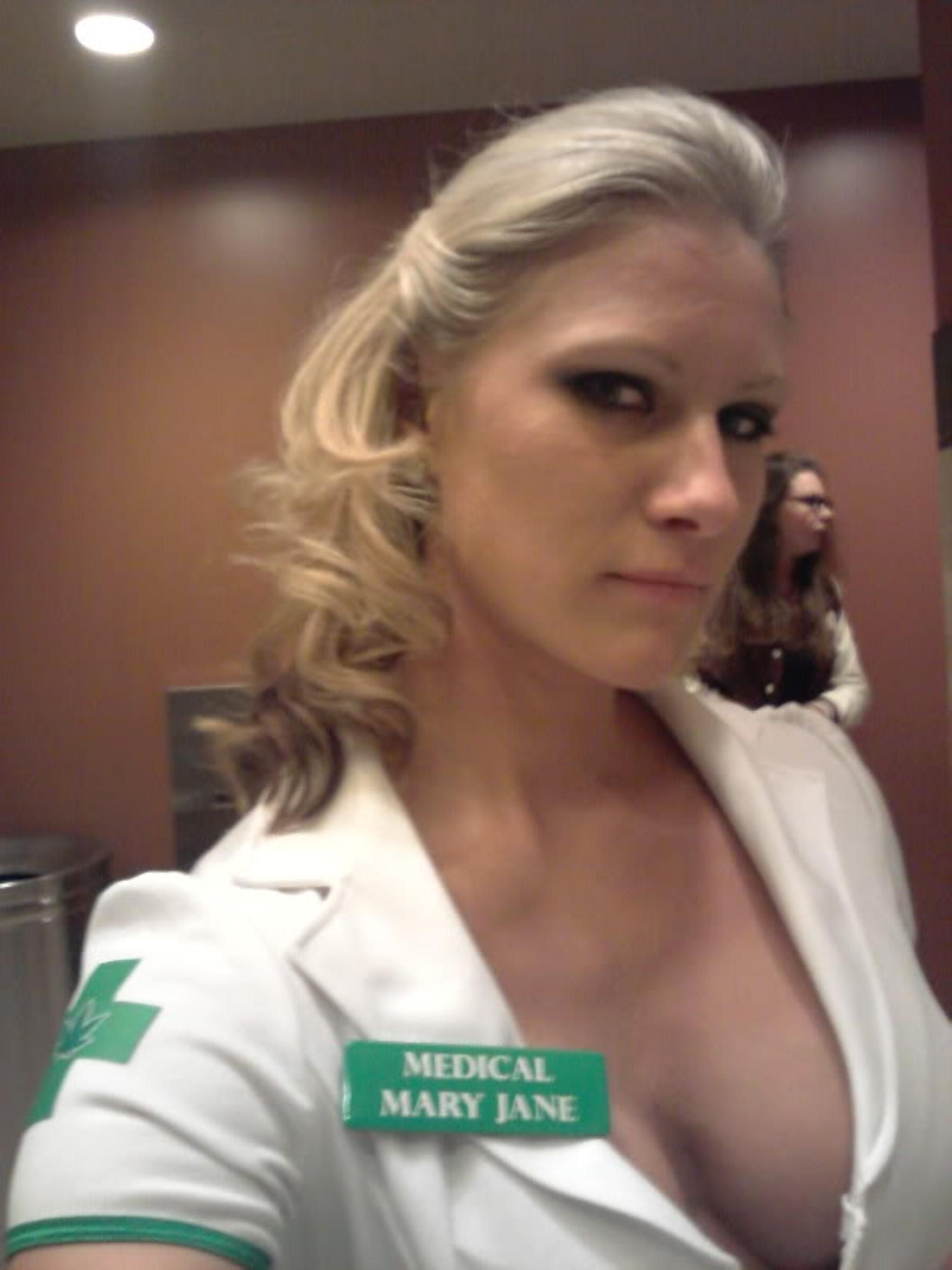 Low Calorie Diet Fit Blonde