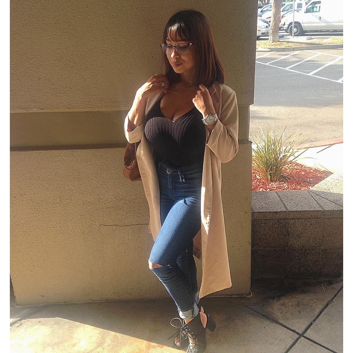 Huge Tits Fit Babe Elizabeth Pelayo